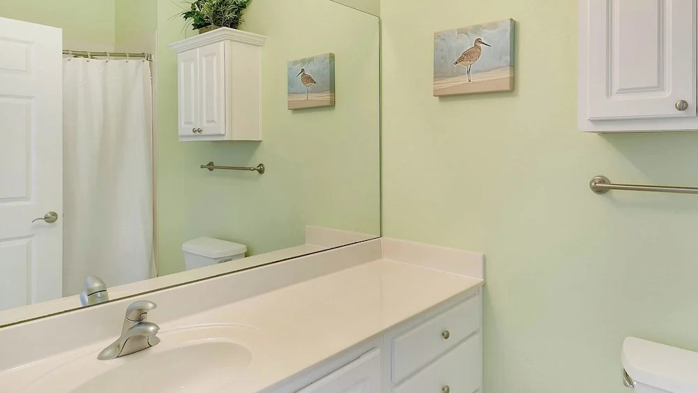 Charming Studio for 2 - Pool Views - Next Door to Alys!