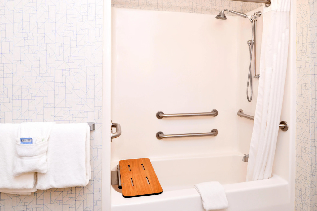 Holiday Inn Express Hotel & Suites Urbana-Champaign-U of I Area by IHG