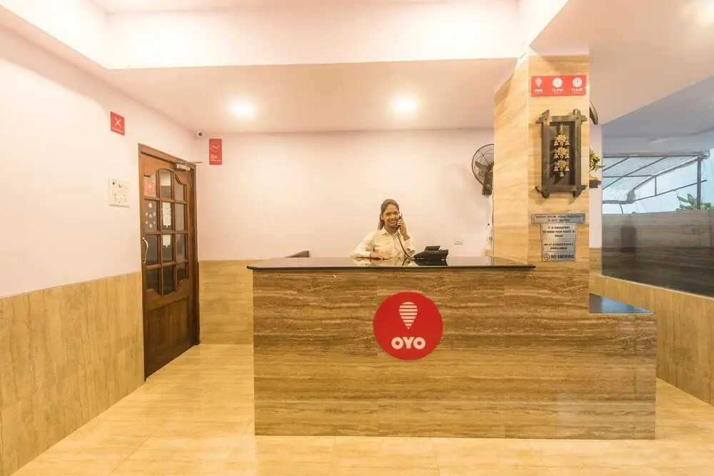 OYO Flagship 573 Chakala Sahar Road
