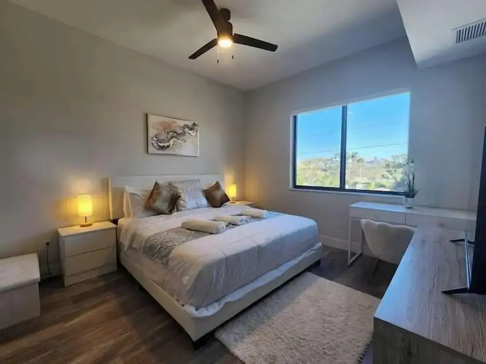 Group Lux great for up to 8 guests