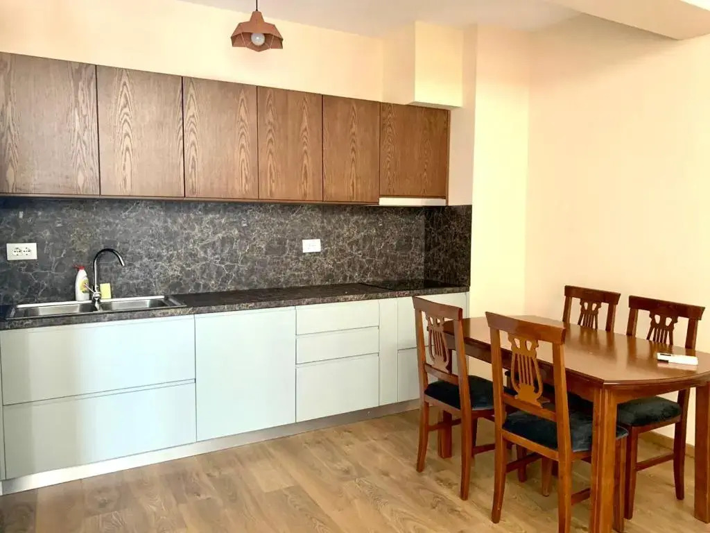 Lovely 1-bdr rental unit in front of Casa Italia