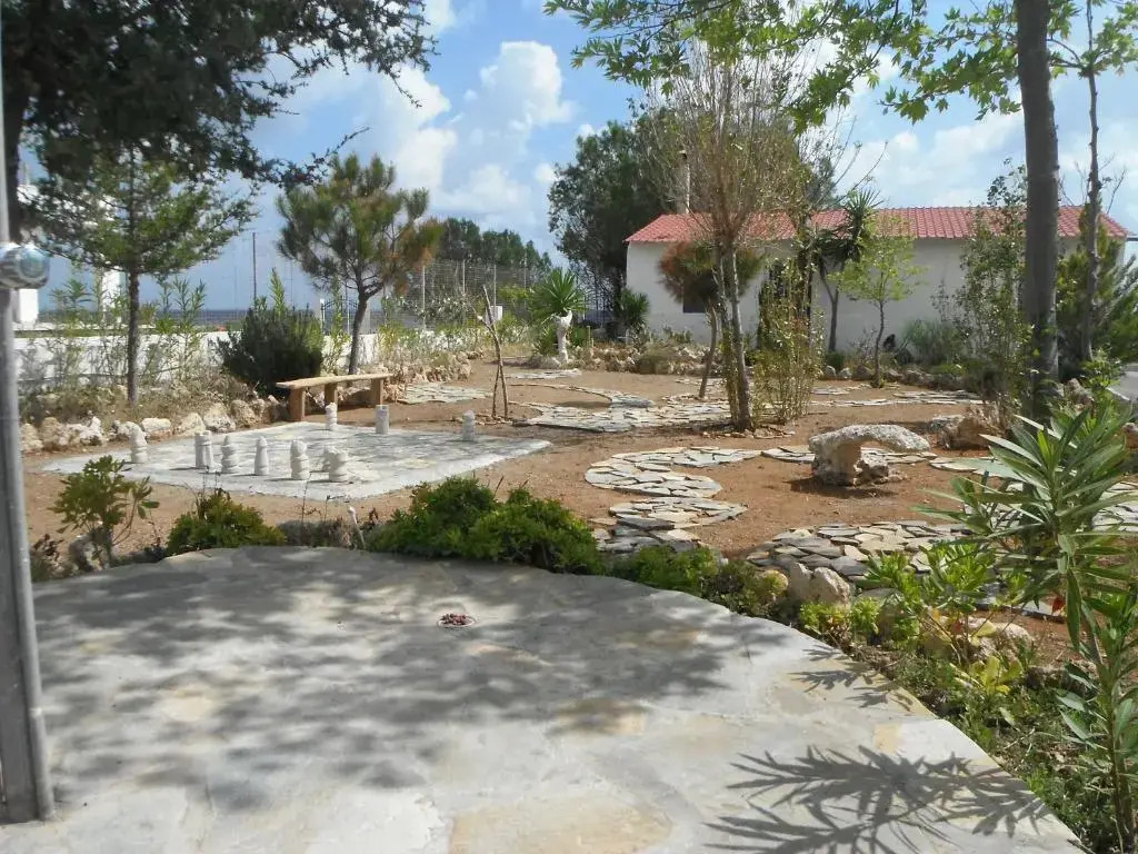 Mandorla Apartments