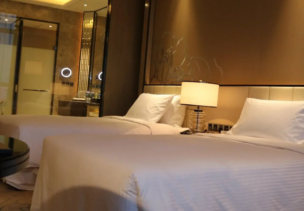 Fuyang Wanda Realm Hotel