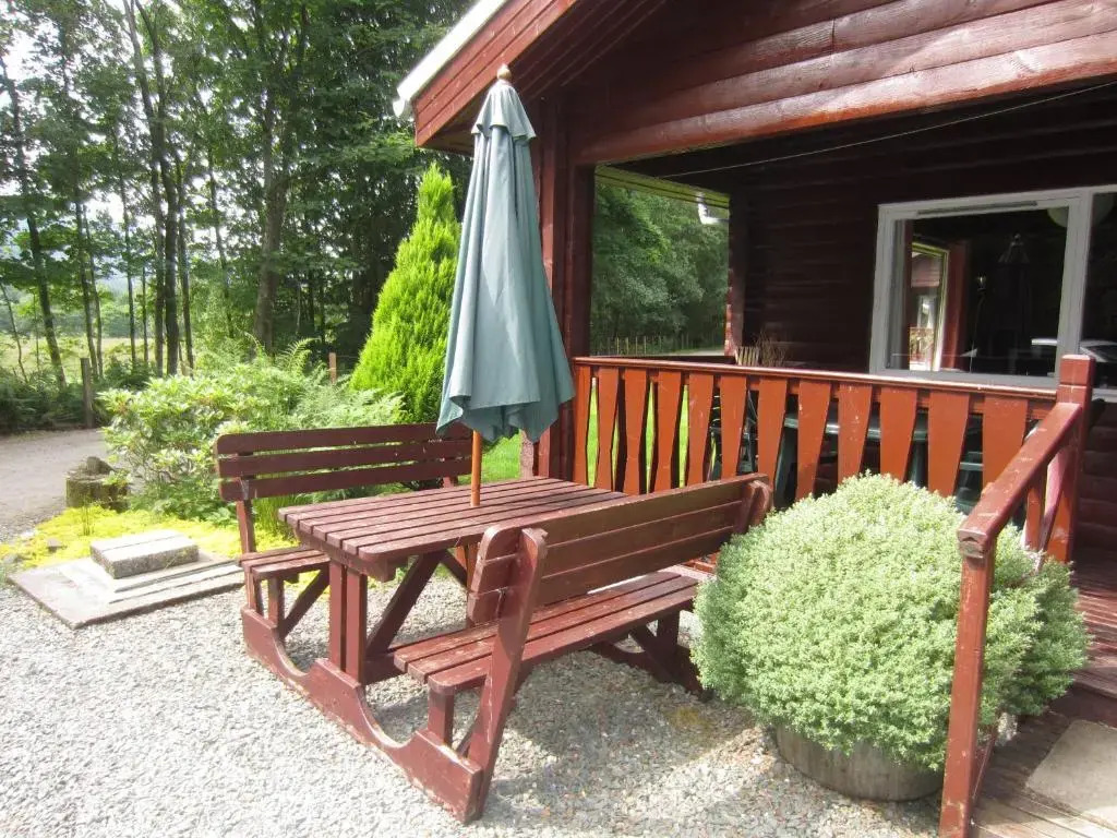 18 Lamont Lodges