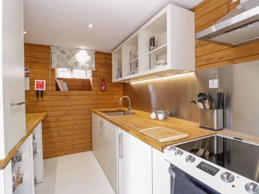 Avonside Cottage