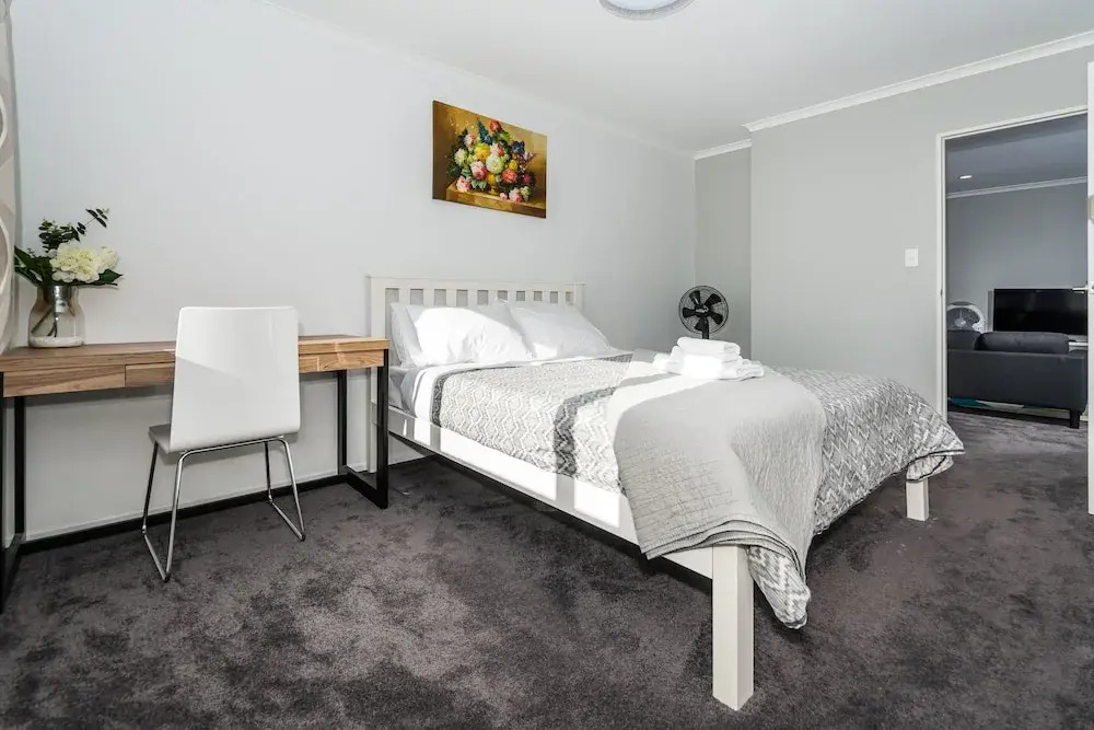 Albany Rosedale Modern 2 Bedroom Unit