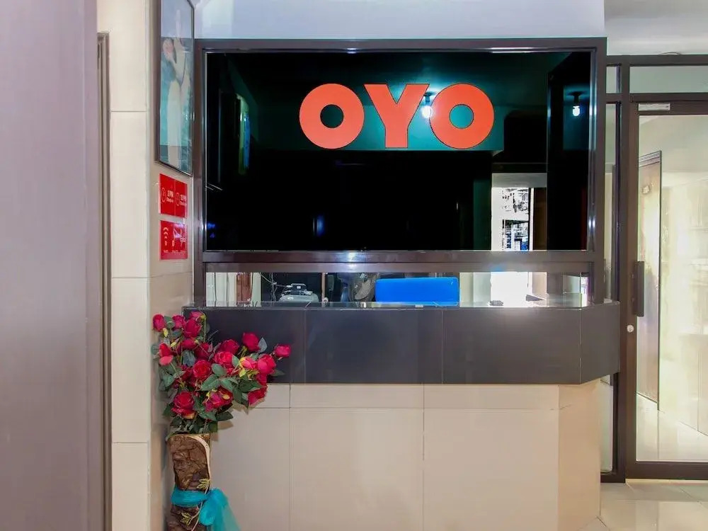 OYO 89851 Leila Hotel