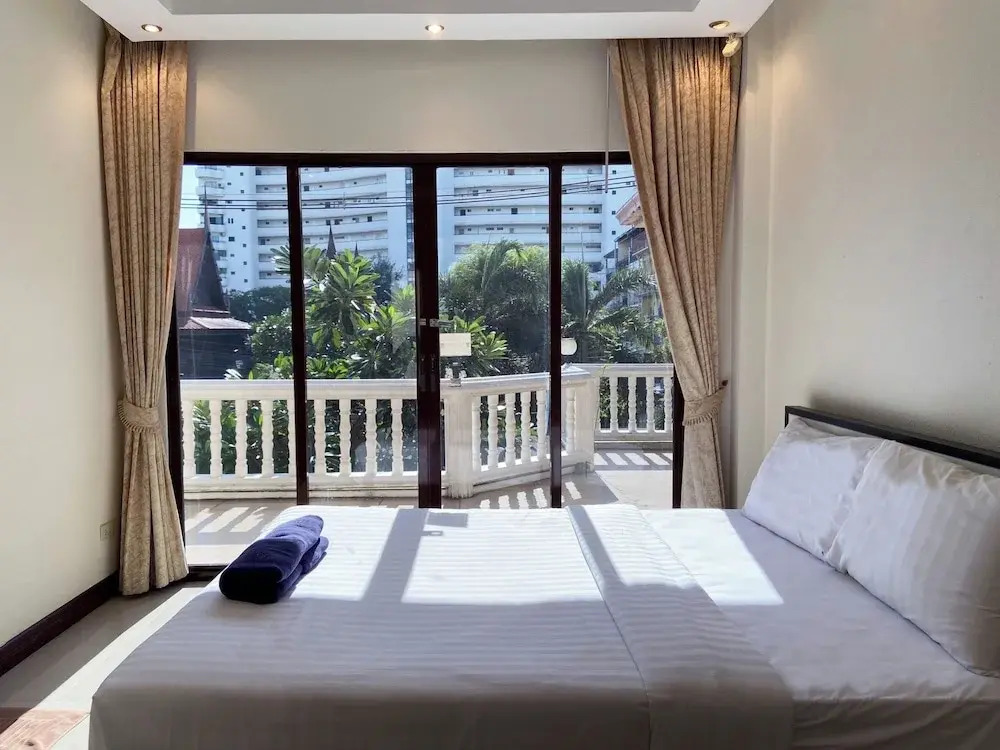 Blooming Hill Boutique Suites