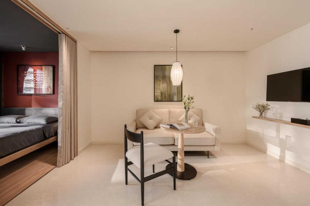 Golden Sands Service Apartment