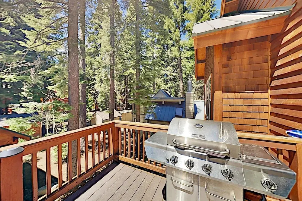 West Shore Retreat - 3 Br Home