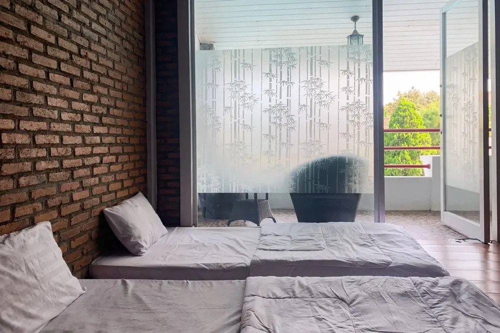 Urbanview Hotel Villa Q Gisting by RedDoorz