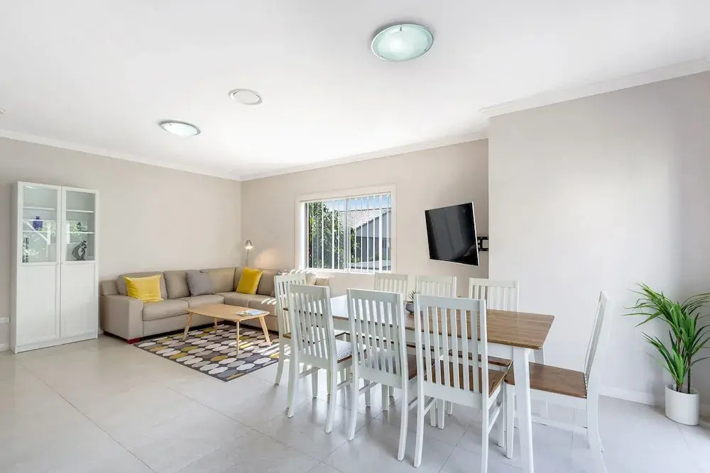 'Tween Bays', Ocean Beach Road, 3/39