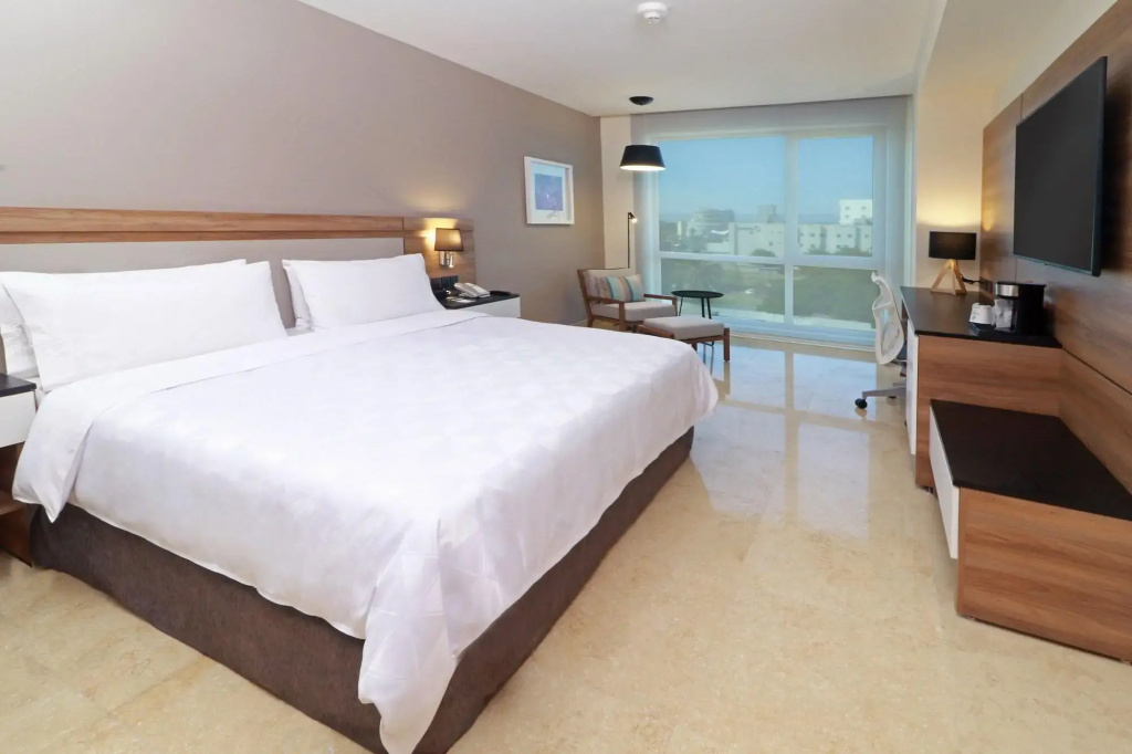 Holiday Inn & Suites - Puerto Vallarta Marina & Golf by IHG