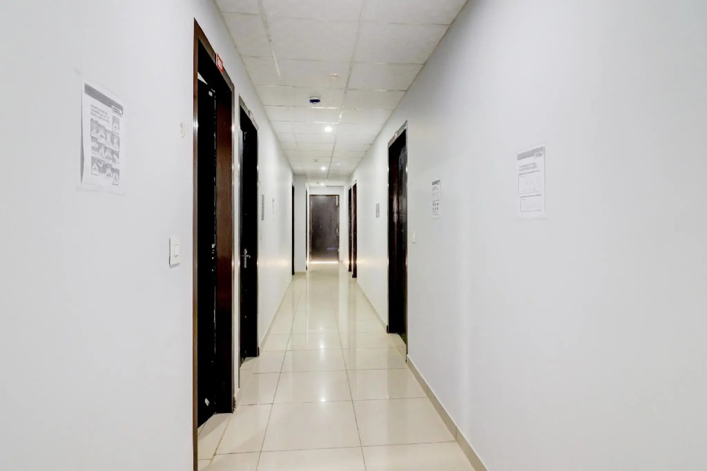 OYO 77805 Hotel Sweet Valley