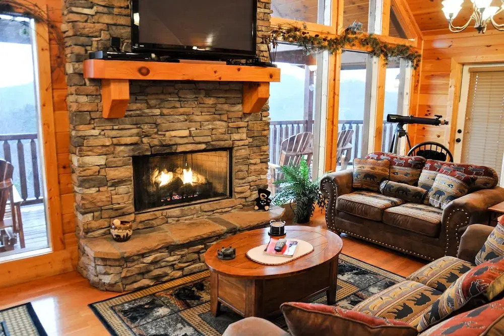 SUNSET POINTE - 5 Br Cabin