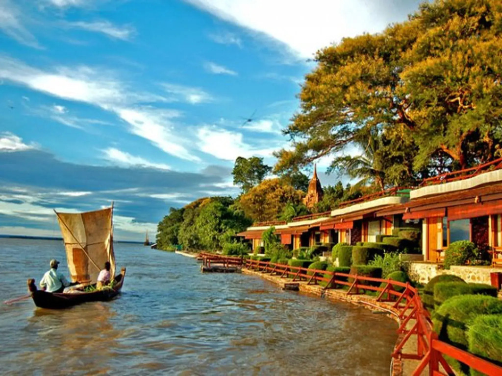 Bagan Thande Hotel (Old Bagan)