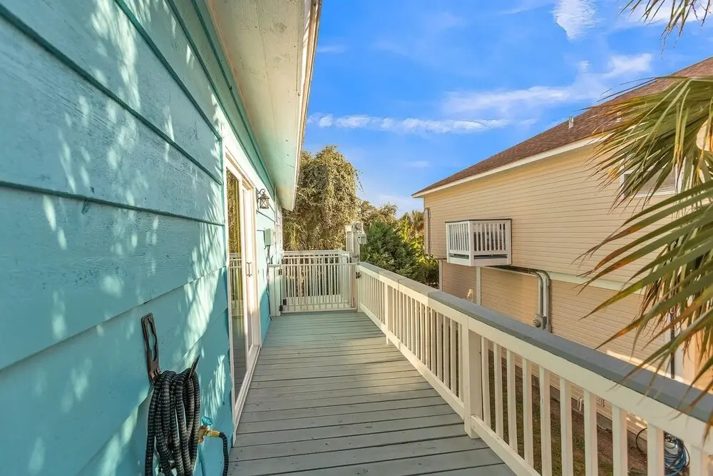 Tequila Little Time 3 Bedroom Home by Redawning