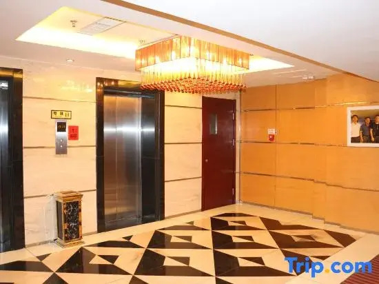 Zheng Tai He East Hotel