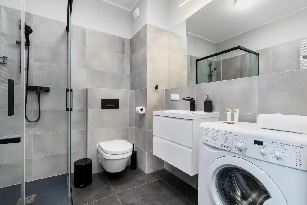 Modern City Center Apartments by Noclegi Renters