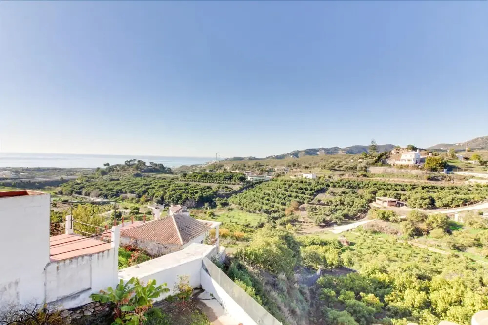 Villa Media Legua