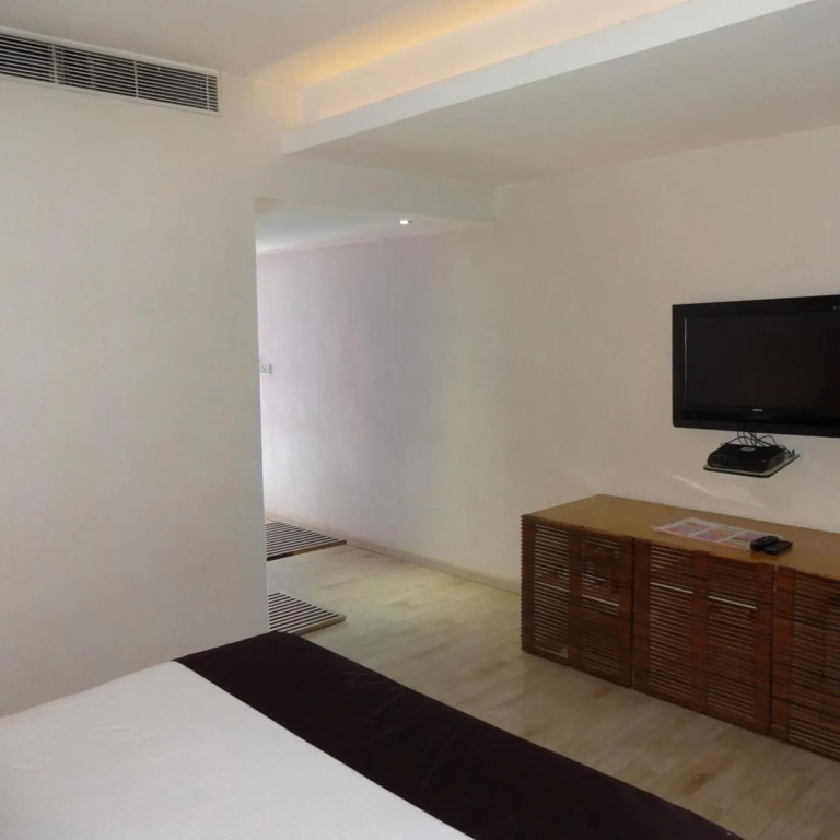 The Purple Leaf Hotels