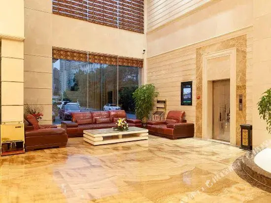 Eifeel Hotel