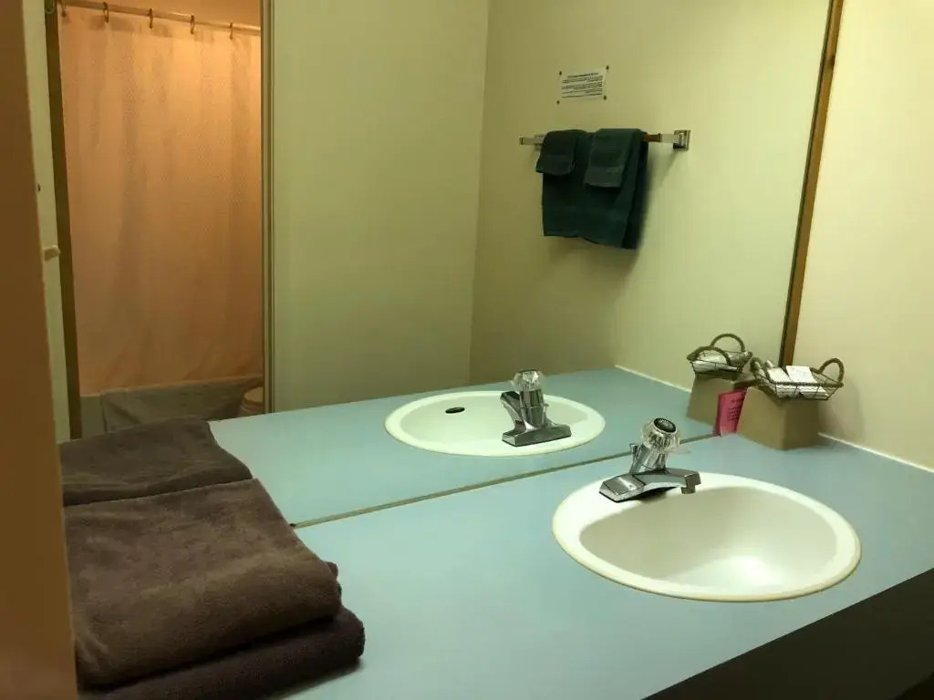 Agassiz Park Lodge