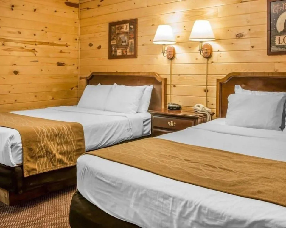 Mackinac Lodge