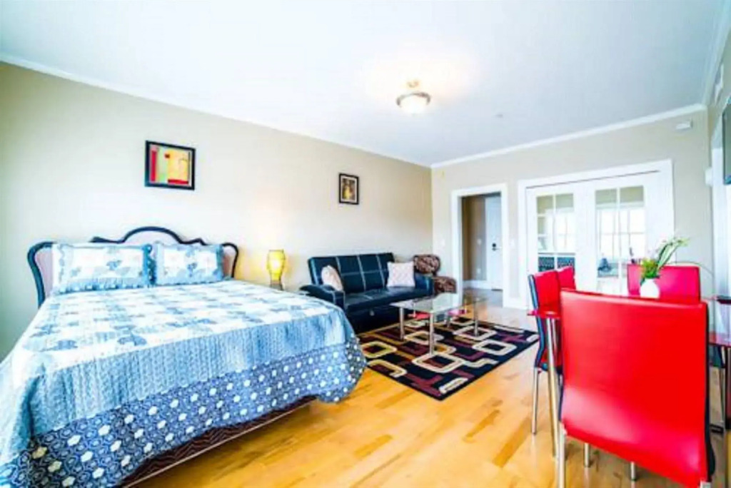 Ray W. Suites