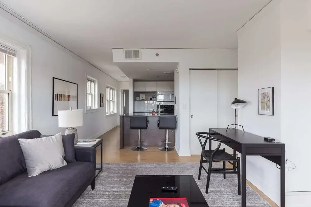 Comfy MW Apts with Gym & WD by Zencity