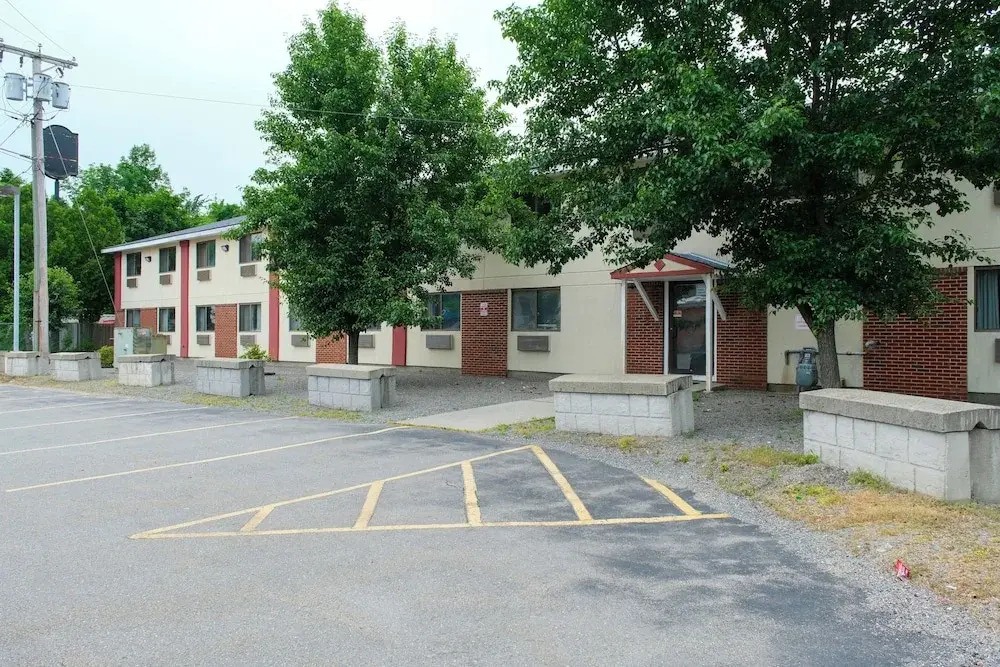 Gardner Inn