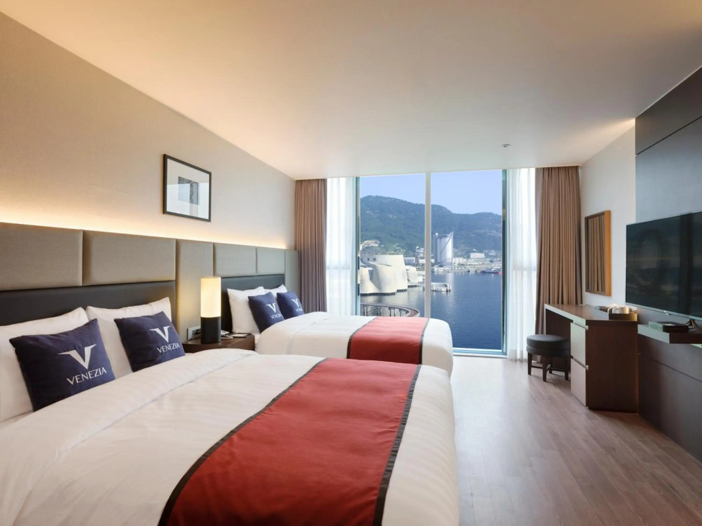 Venezia Hotel and Suite