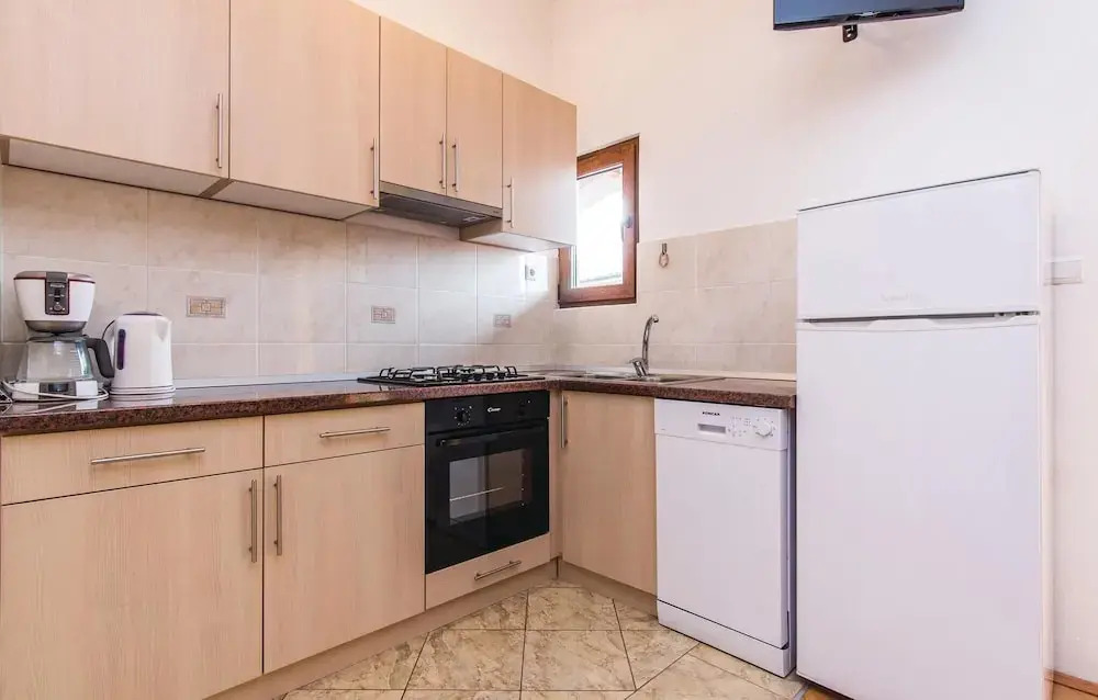 Stunning Apartment in Starigrad With 4 Bedrooms