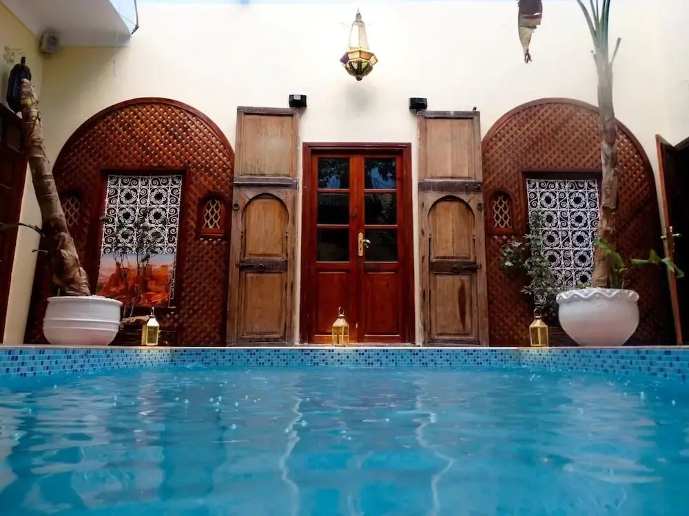 Le Feng Shui Pool and Spa