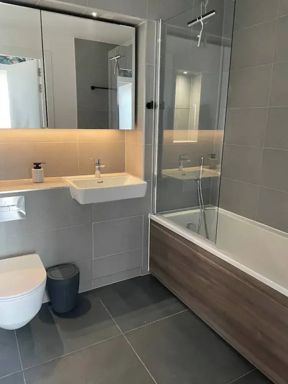 Healum Retreat - 3BR Apartment, Southall