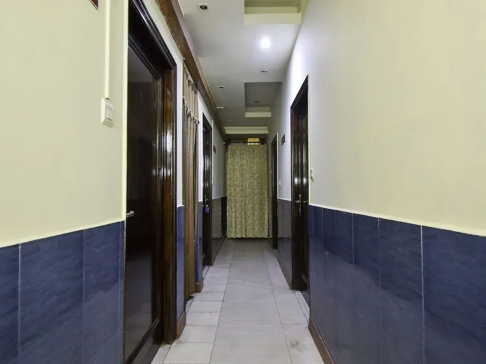 Oyo 22424 Hotel Vice Roy