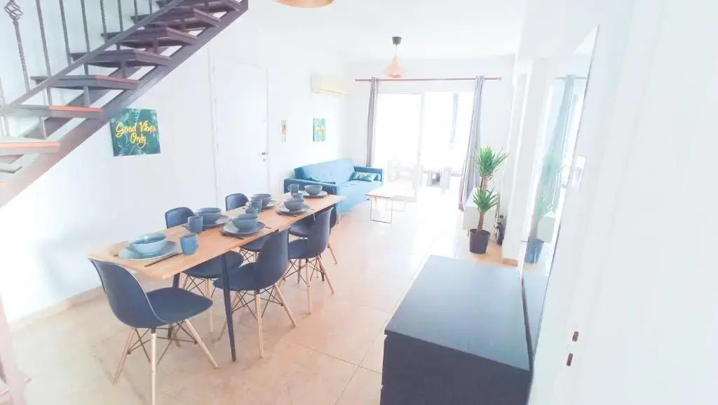 Luxury private rooms -SEA VIEW, GYM- 5 Min from beach! - private room in shared apartment