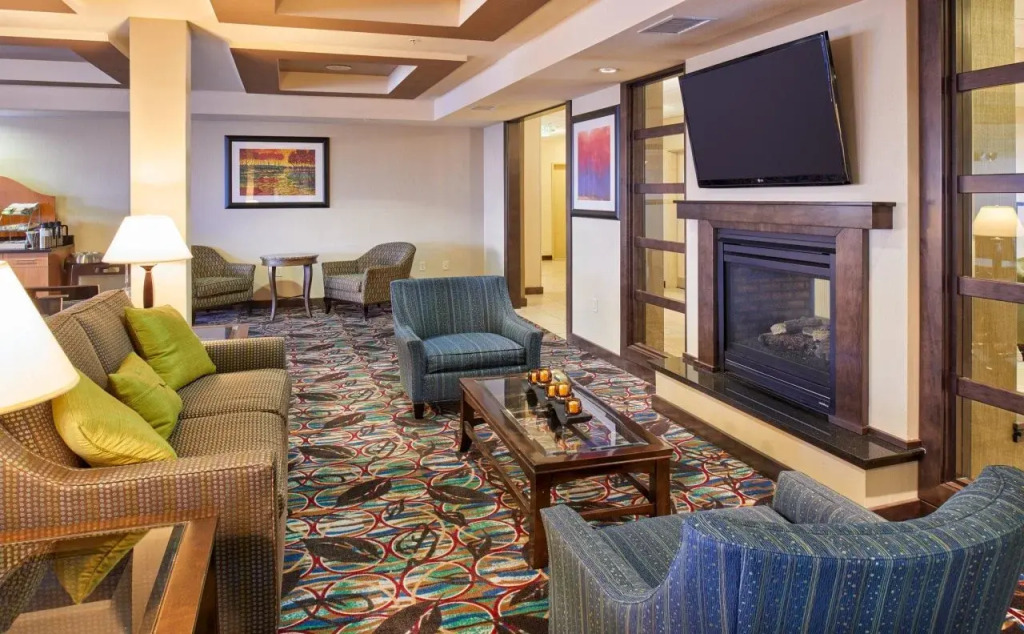 Holiday Inn Express & Suites - El Paso North by IHG