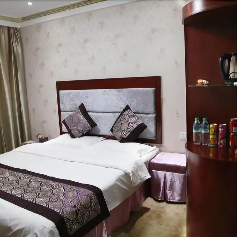 Jin Port Hotel