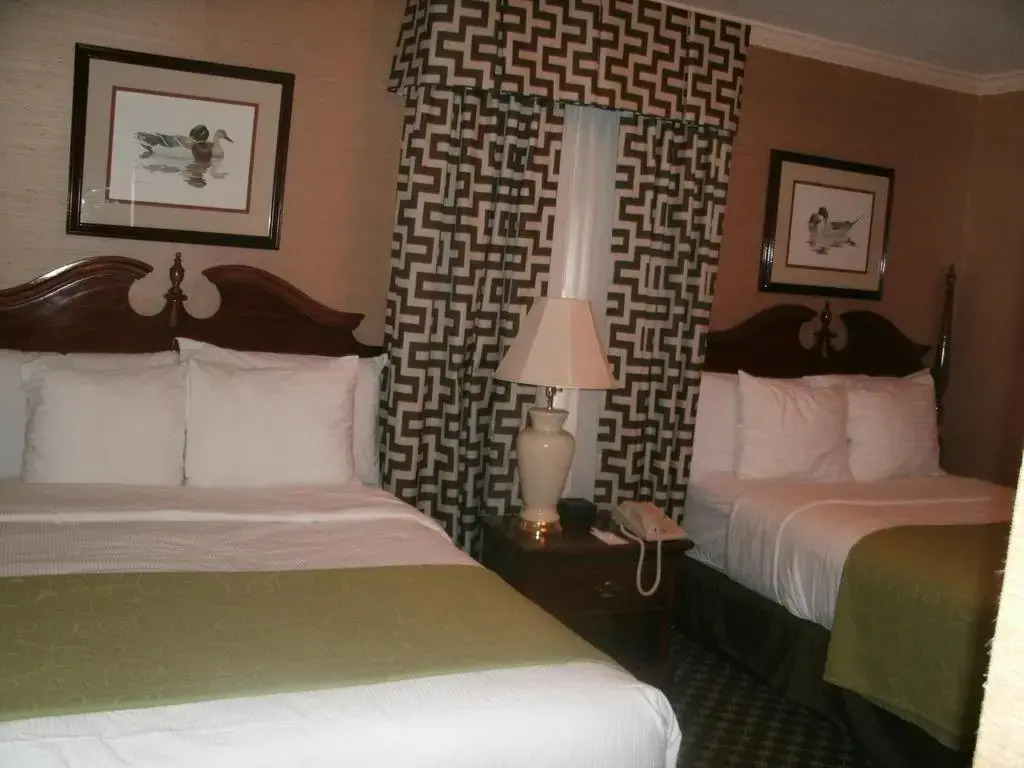 Merry Acres Inn