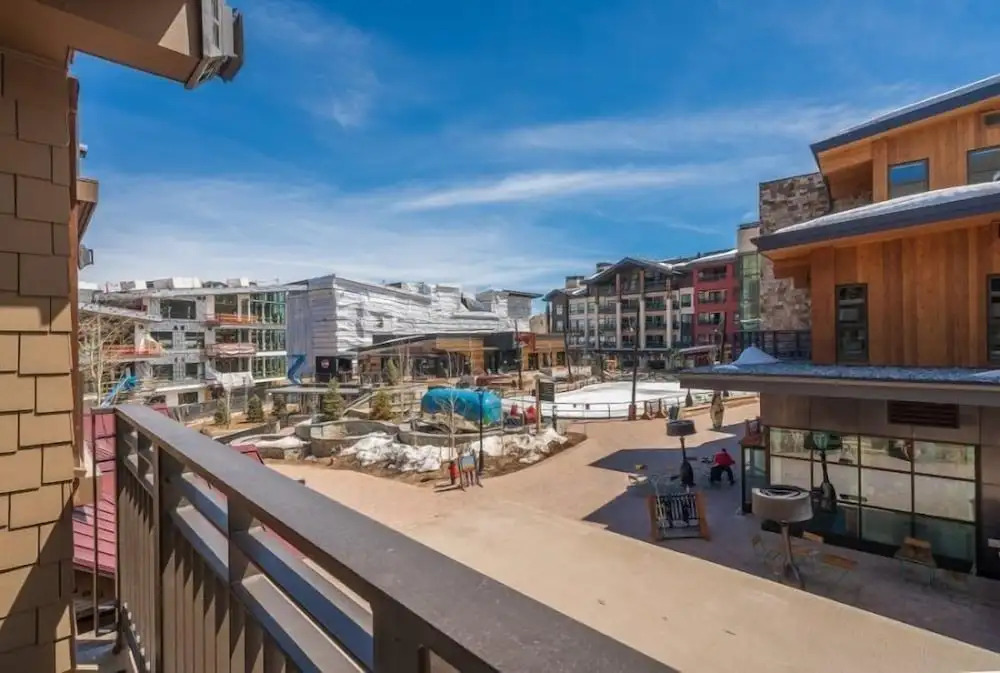 Luxury Ski in, Ski out 1 Bedroom Colorado Resort Vacation Rental in the Heart of Snowmass Base Village