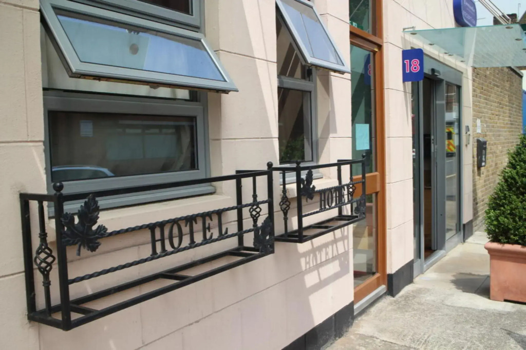 Eurotraveller Hotel- Express