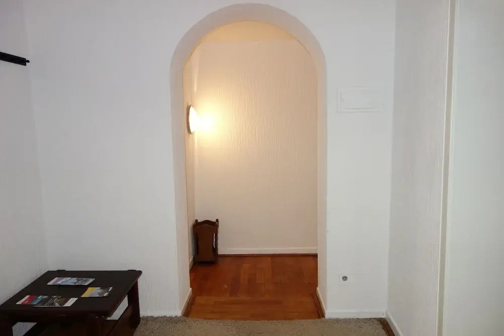 Tolstov-Hotels Large 3 1/2 Room Apartment