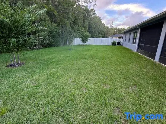 Spectacular NEW Home With Lots of parking Exit 284