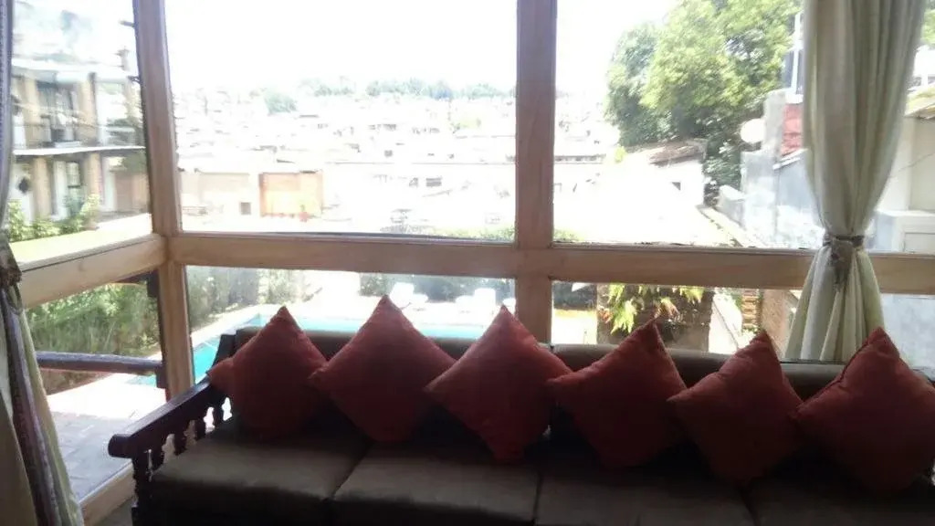 Hotel Los Arcos