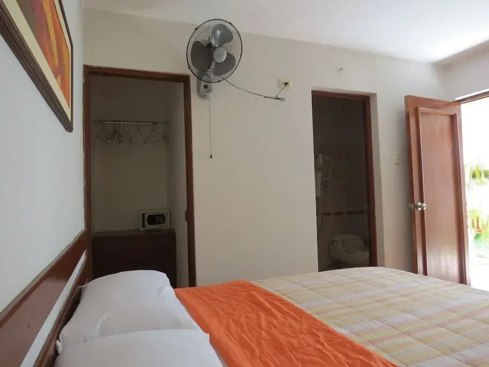 Miraflores Inn