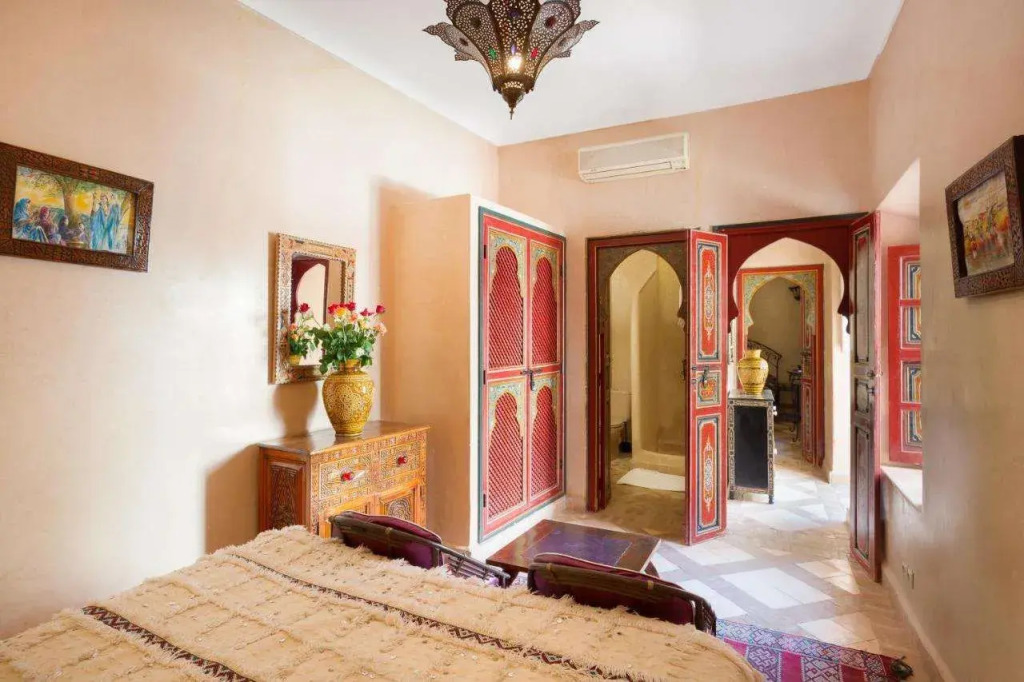Riad Julia