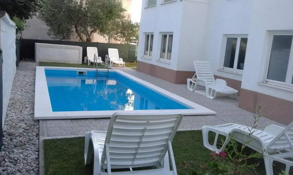 Apartments Karadza