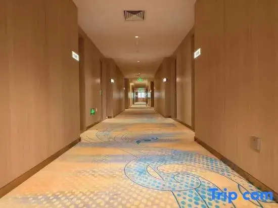 Dragon City International Hotel
