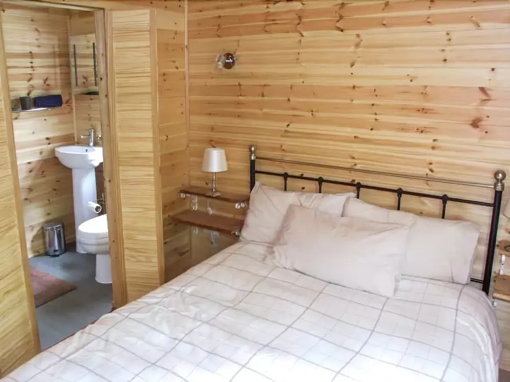 Waney Lodge